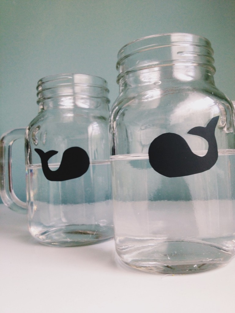  Awesome {DIY} vinyl whale decal perfect for any summer get together by Paper & Fox